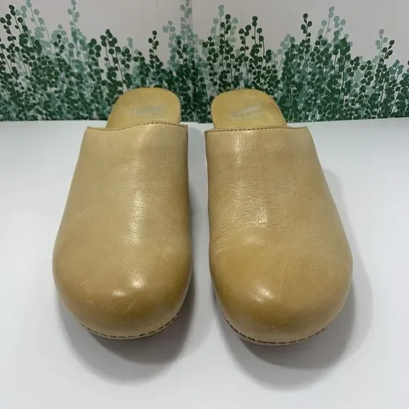 Dansko Nubuck Leather Tan Professional Comfort Clogs Size 40 EU/9.5-10 US Women - Picture 6 of 14